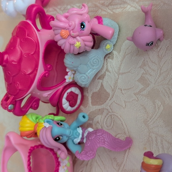 My Little Ponies, Accessories & Train. Discontinued Lot Of 28 Ponies! 2000-2010 - Picture 7 of 16